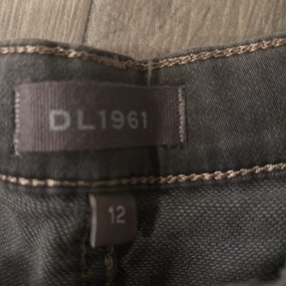 DL 1961 Women’s Grey Brady Slim Jeans Size 12 - Picture 7 of 8